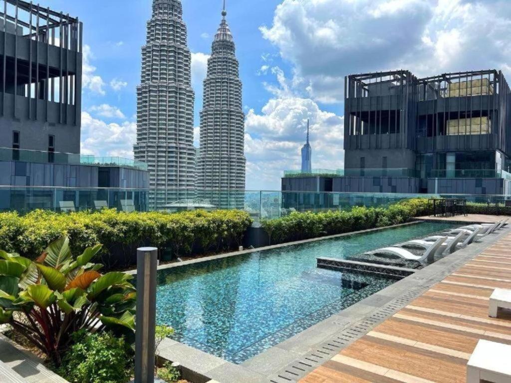 Star Holiday Sky Pool Klcc Kuala Lumpur Eksteriør billede