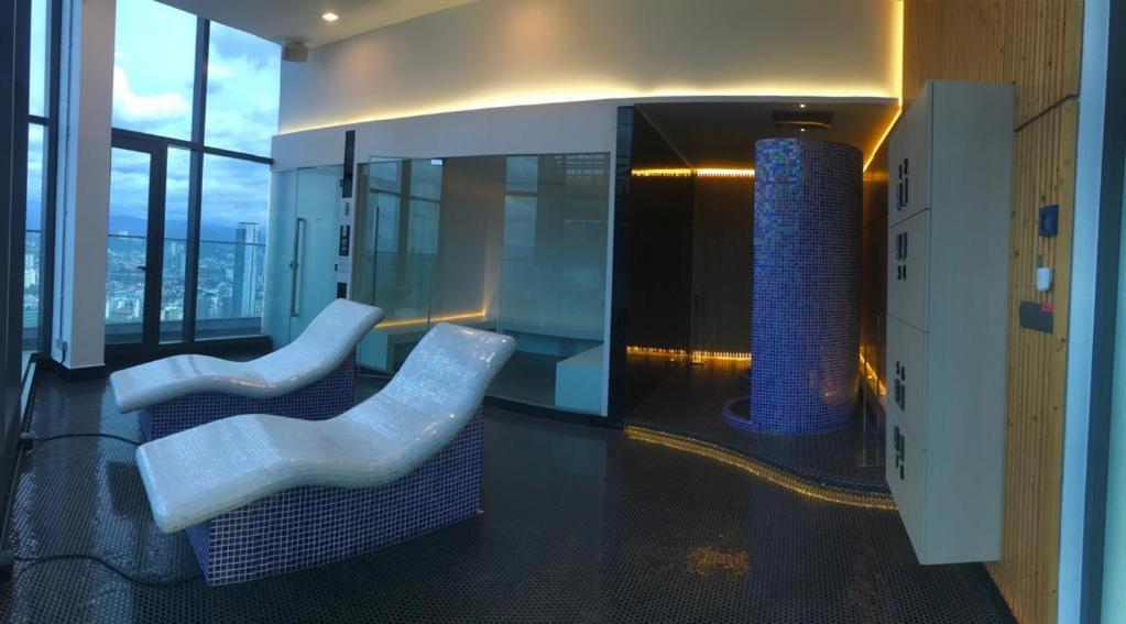 Star Holiday Sky Pool Klcc Kuala Lumpur Eksteriør billede